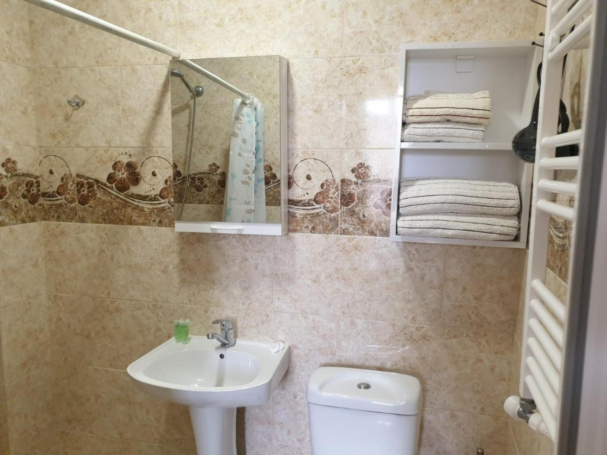 Telav Holl Hotel Telavi Kültér fotó