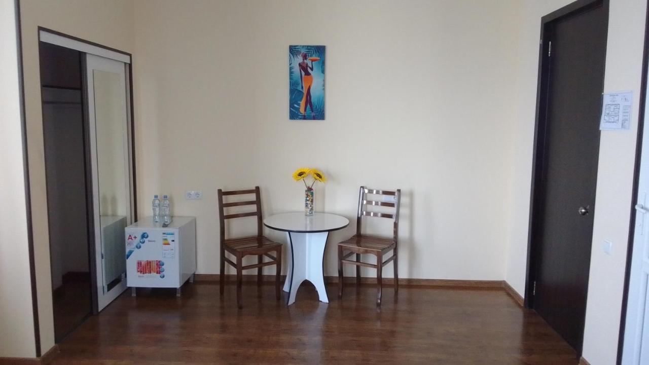 Telav Holl Hotel Telavi Kültér fotó