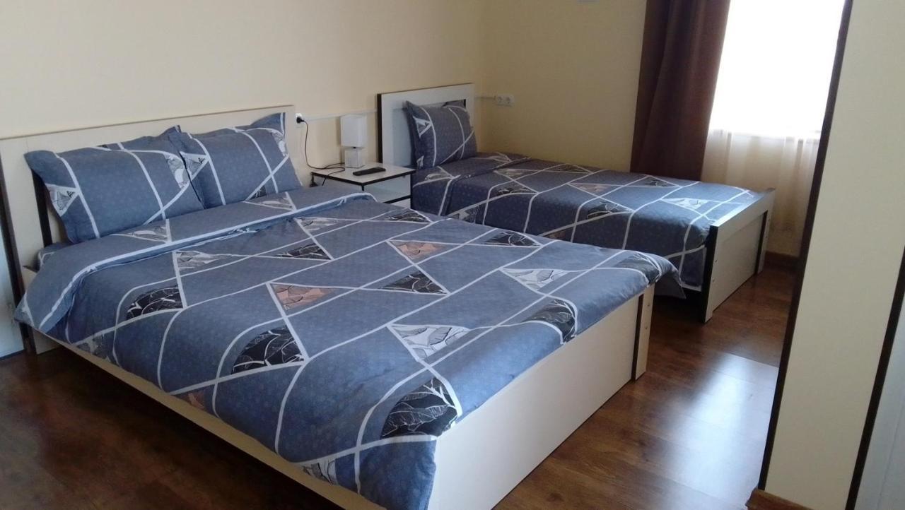 Telav Holl Hotel Telavi Kültér fotó