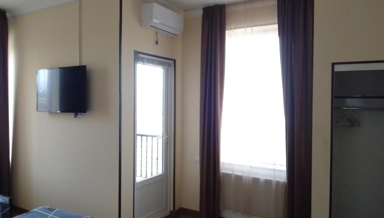 Telav Holl Hotel Telavi Kültér fotó